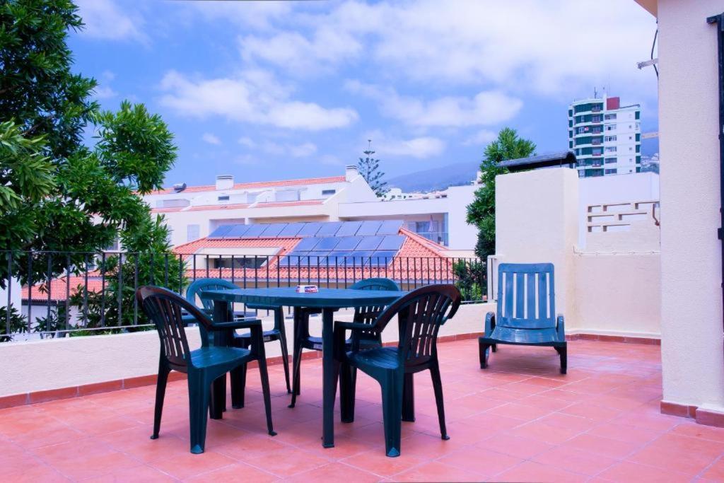 Hostel Monaco フンシャル エクステリア 写真