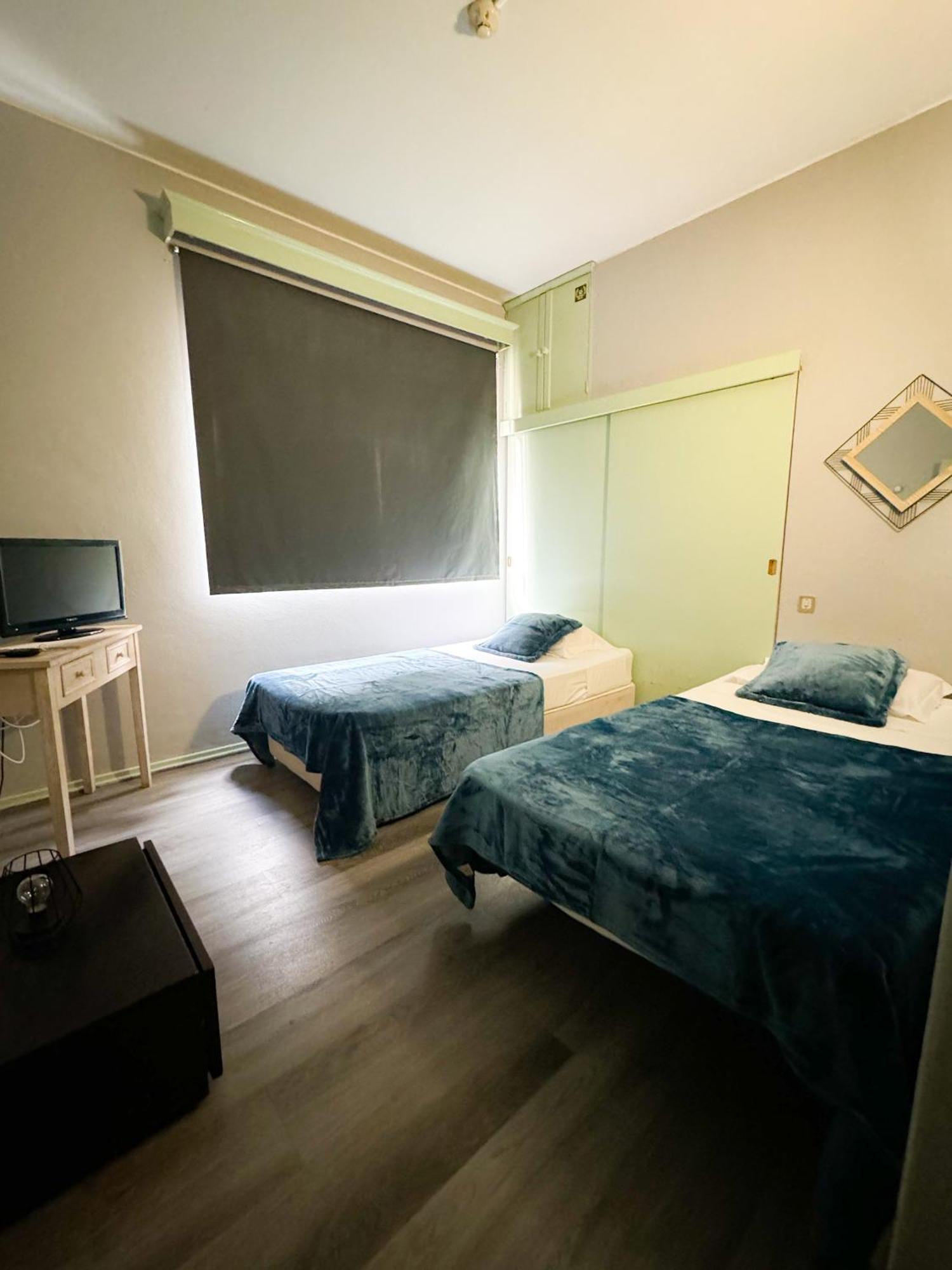 Hostel Monaco フンシャル エクステリア 写真